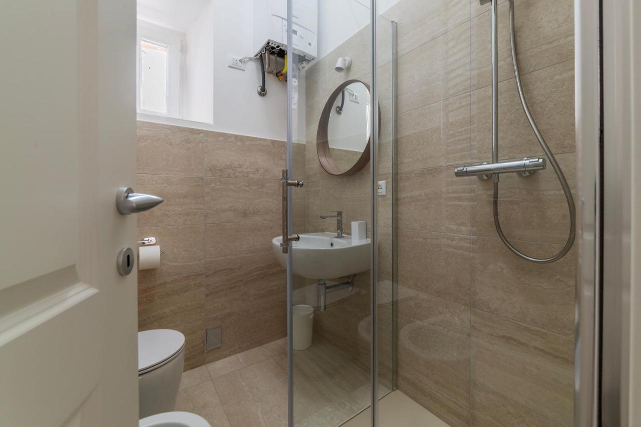 Termini & Acquario Romano Bright Apartment Exterior photo